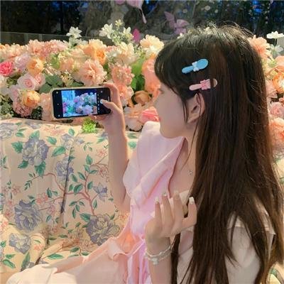 泳池娇娃